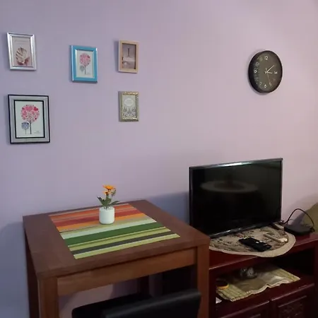 Apartment Apartman Tiha Noc